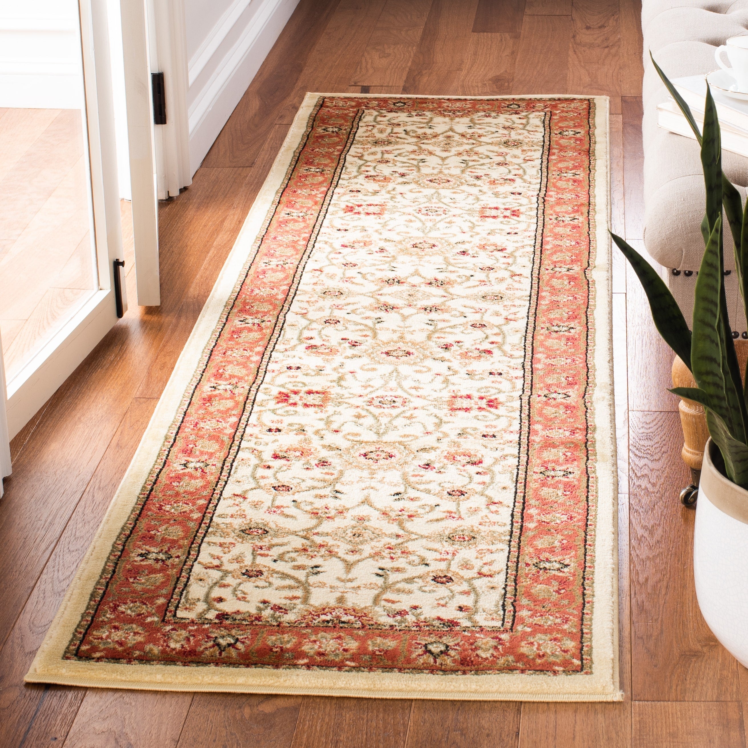 SAFAVIEH, tapis traditionnel Lyndhurst Marsha