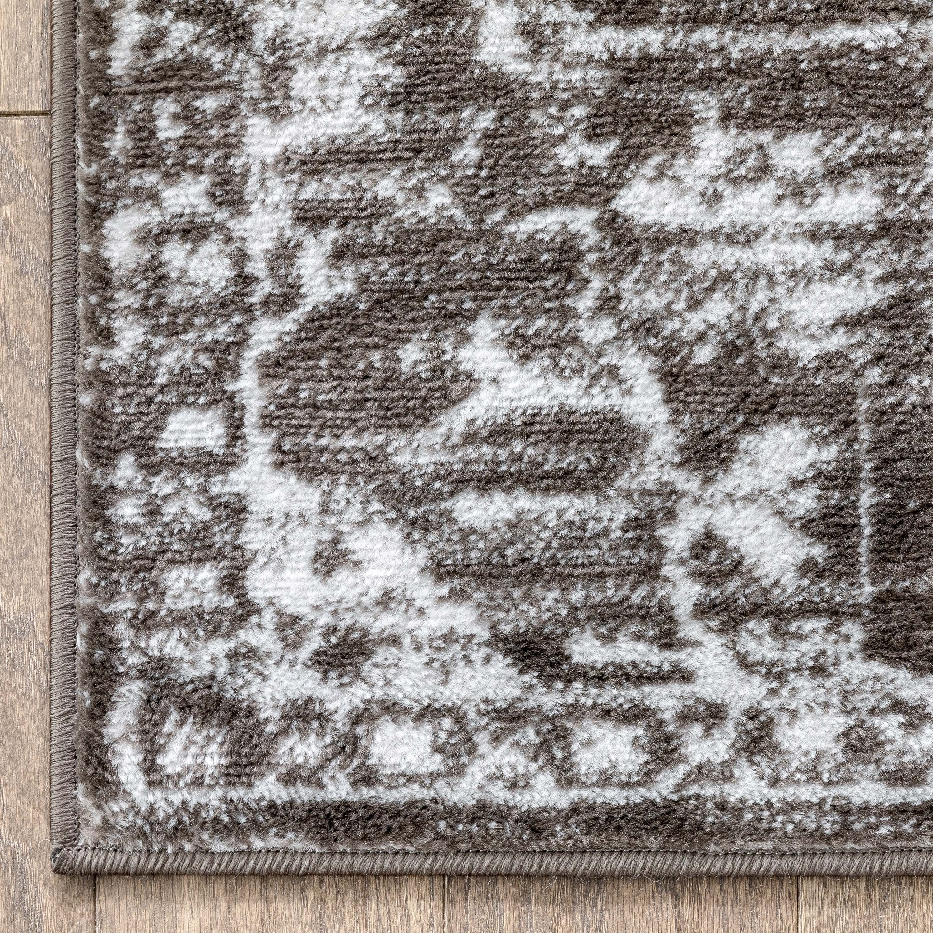 Tapis oriental bohème vintage à motif floral bien tissé Dazzle Disa